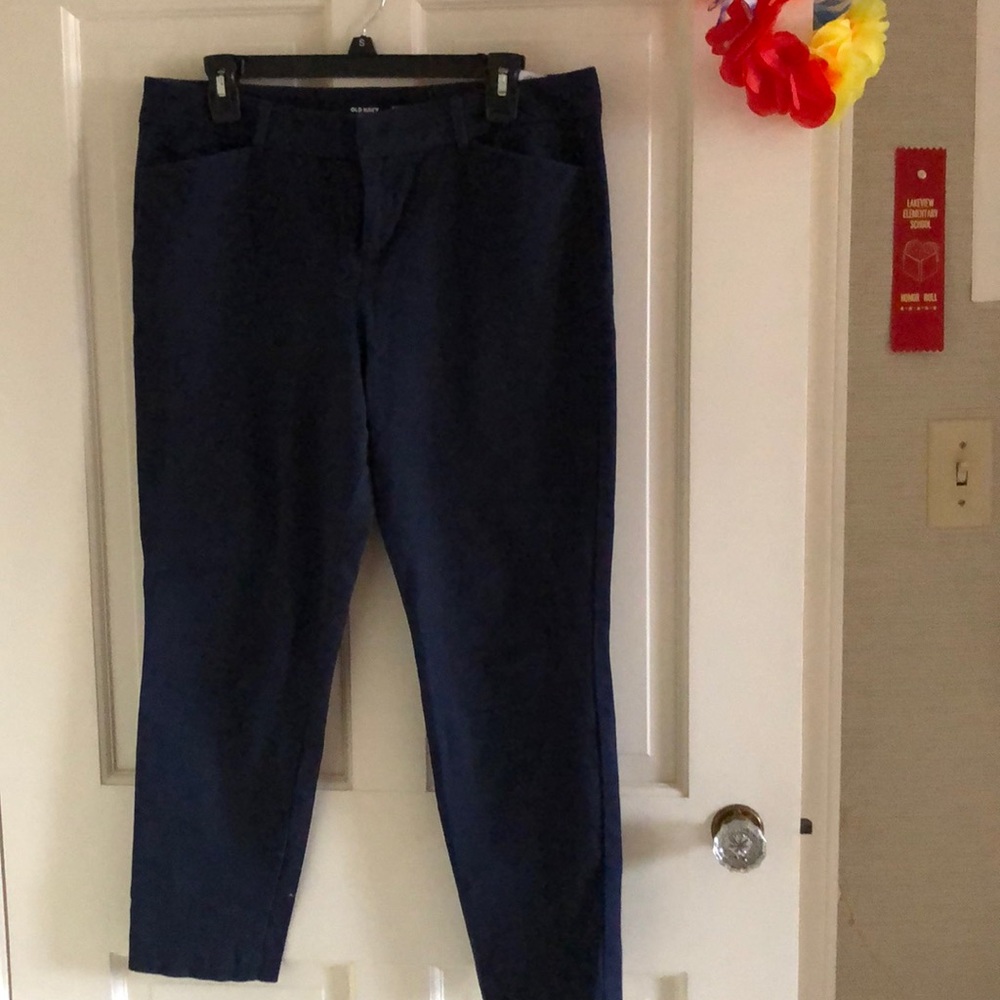 Navy pixie ankle pants